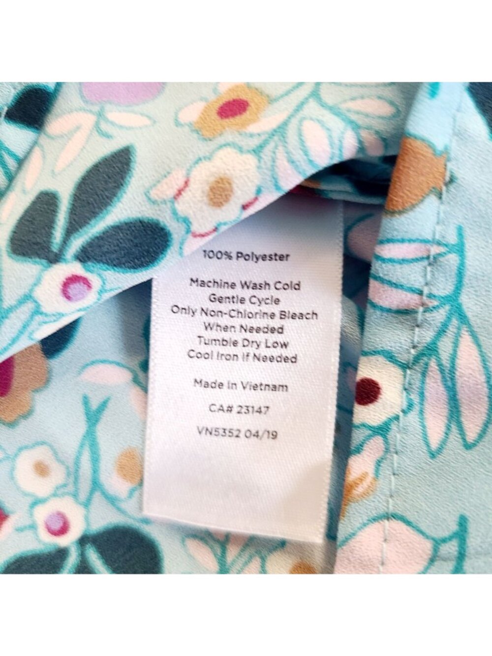 Talbots Petite Floral Tie-Neck Short Flutter Sleeve Blouse Sp Light Blue Floral - Picture 4 of 6